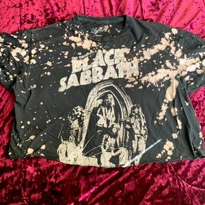 Bleach cropped BLACK SABBATH tee, size XL